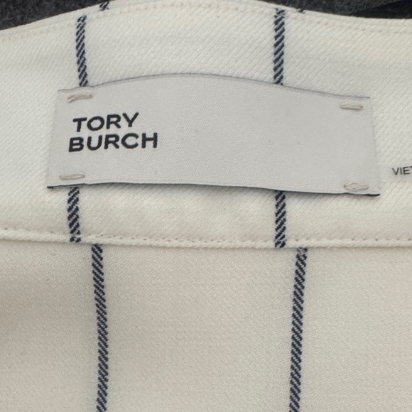 Tory Burch Pleated Golf Skirt. - Picture 4 of 5